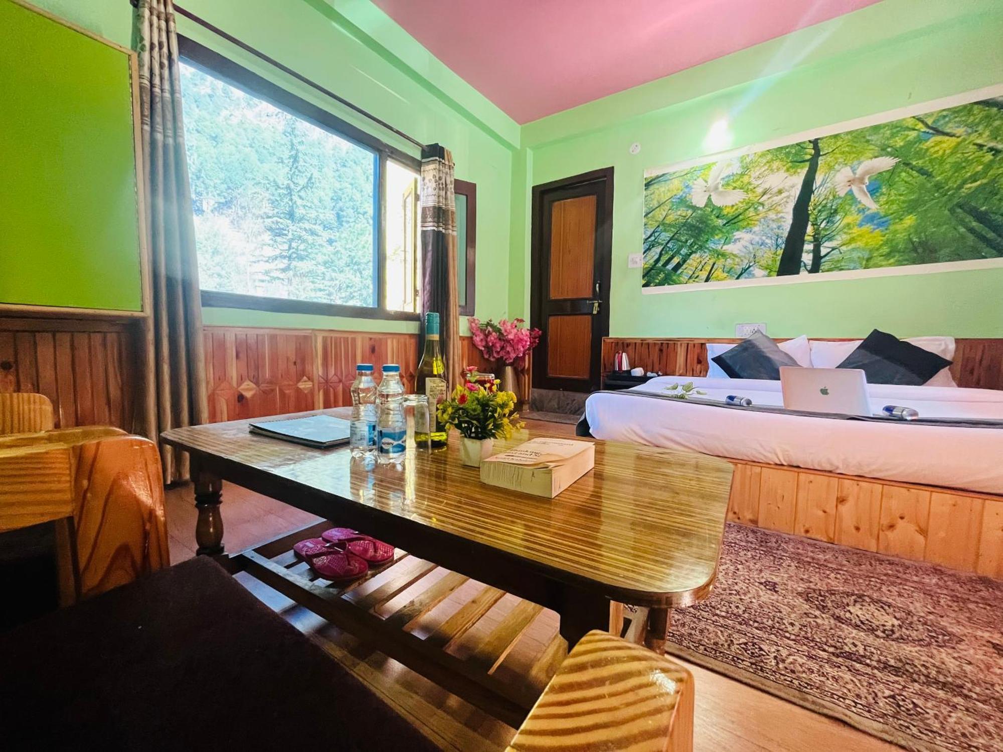 Hotel Dream Valley Kasol #Near Mall Road #River View #Parking #Gaming Zone #Open Terrace #Restaurant ภายนอก รูปภาพ