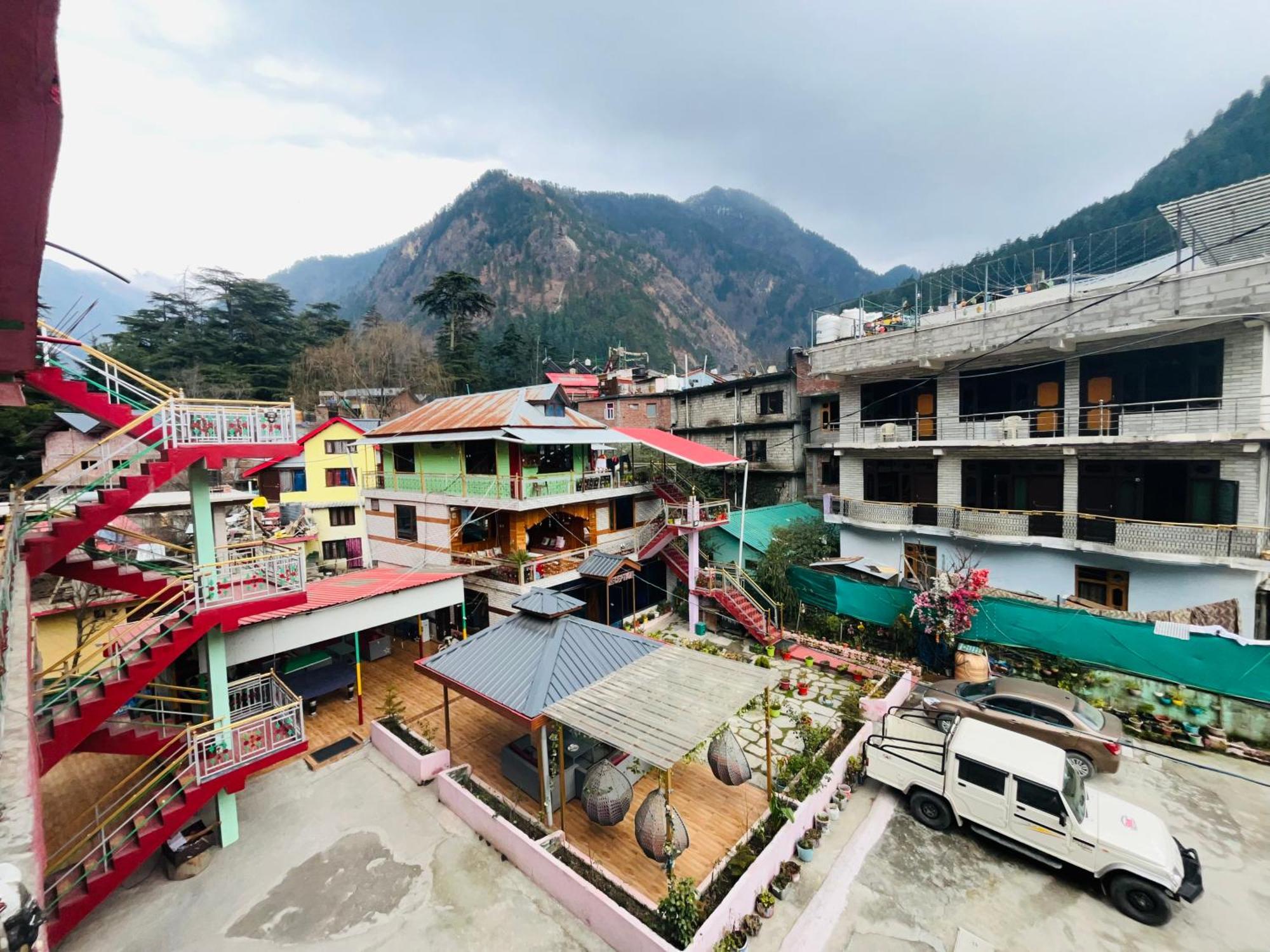 Hotel Dream Valley Kasol #Near Mall Road #River View #Parking #Gaming Zone #Open Terrace #Restaurant ภายนอก รูปภาพ