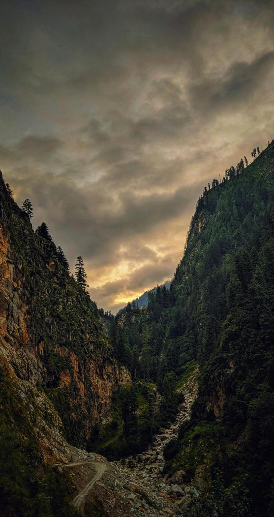Hotel Dream Valley Kasol #Near Mall Road #River View #Parking #Gaming Zone #Open Terrace #Restaurant ภายนอก รูปภาพ