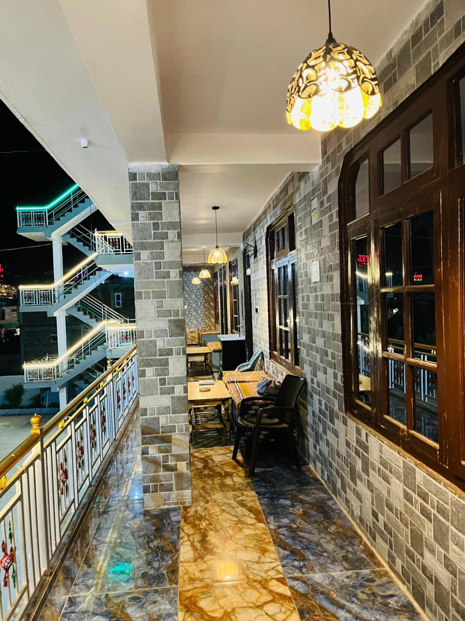 Hotel Dream Valley Kasol #Near Mall Road #River View #Parking #Gaming Zone #Open Terrace #Restaurant ภายนอก รูปภาพ