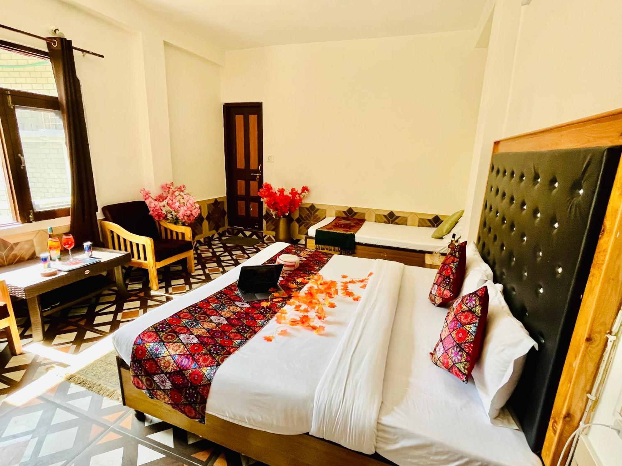 Hotel Dream Valley Kasol #Near Mall Road #River View #Parking #Gaming Zone #Open Terrace #Restaurant ภายนอก รูปภาพ