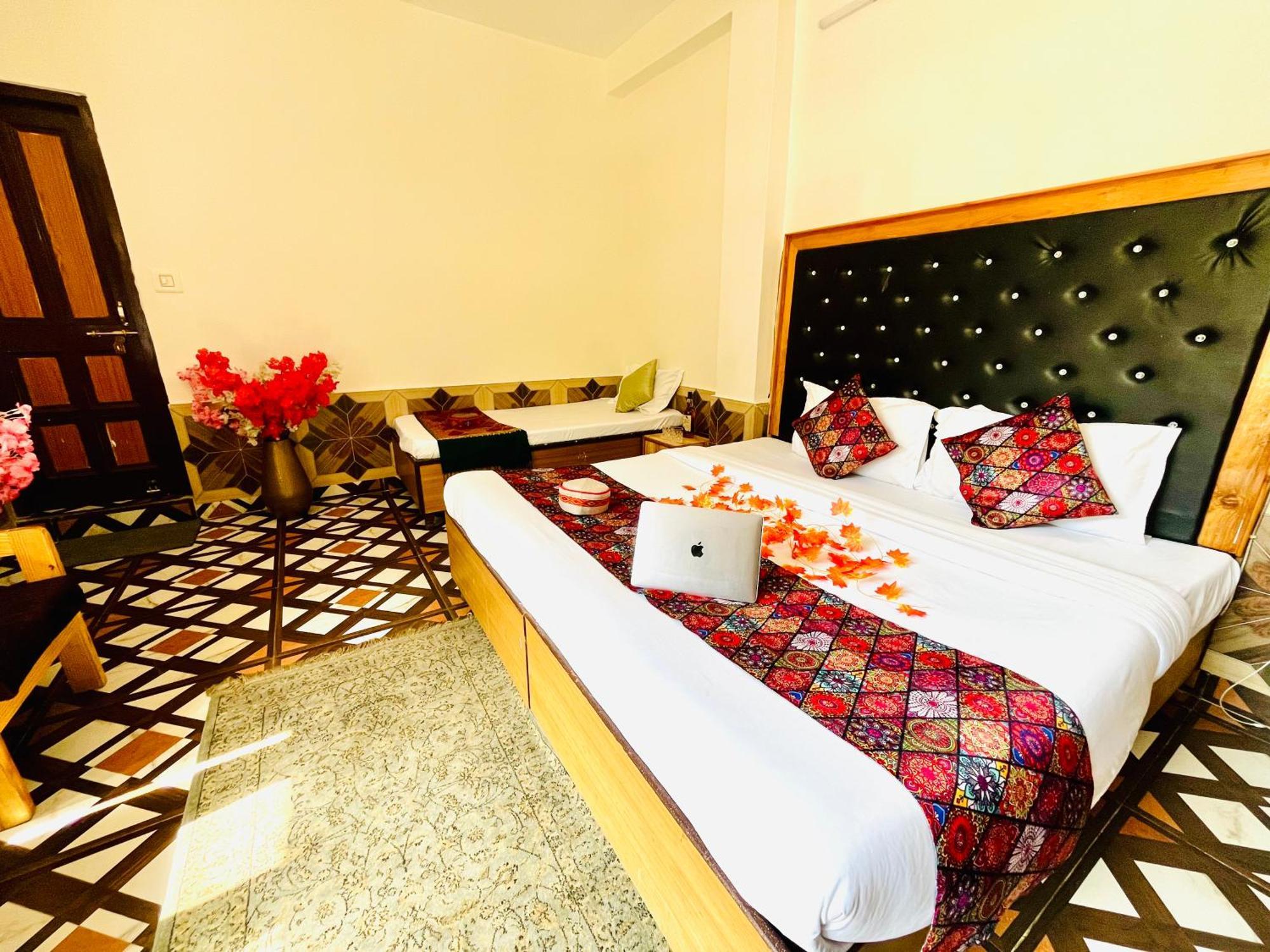 Hotel Dream Valley Kasol #Near Mall Road #River View #Parking #Gaming Zone #Open Terrace #Restaurant ภายนอก รูปภาพ