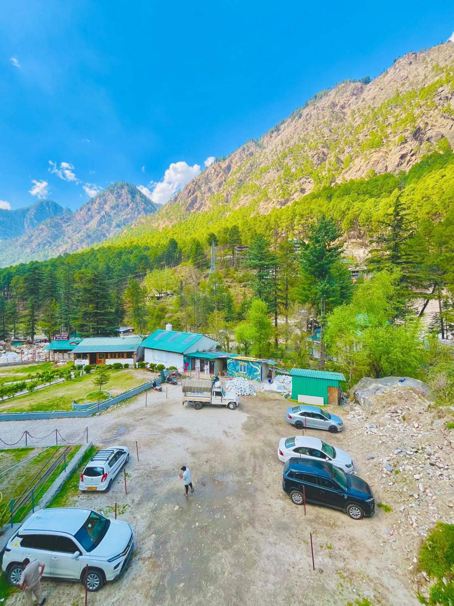 Hotel Dream Valley Kasol #Near Mall Road #River View #Parking #Gaming Zone #Open Terrace #Restaurant ภายนอก รูปภาพ