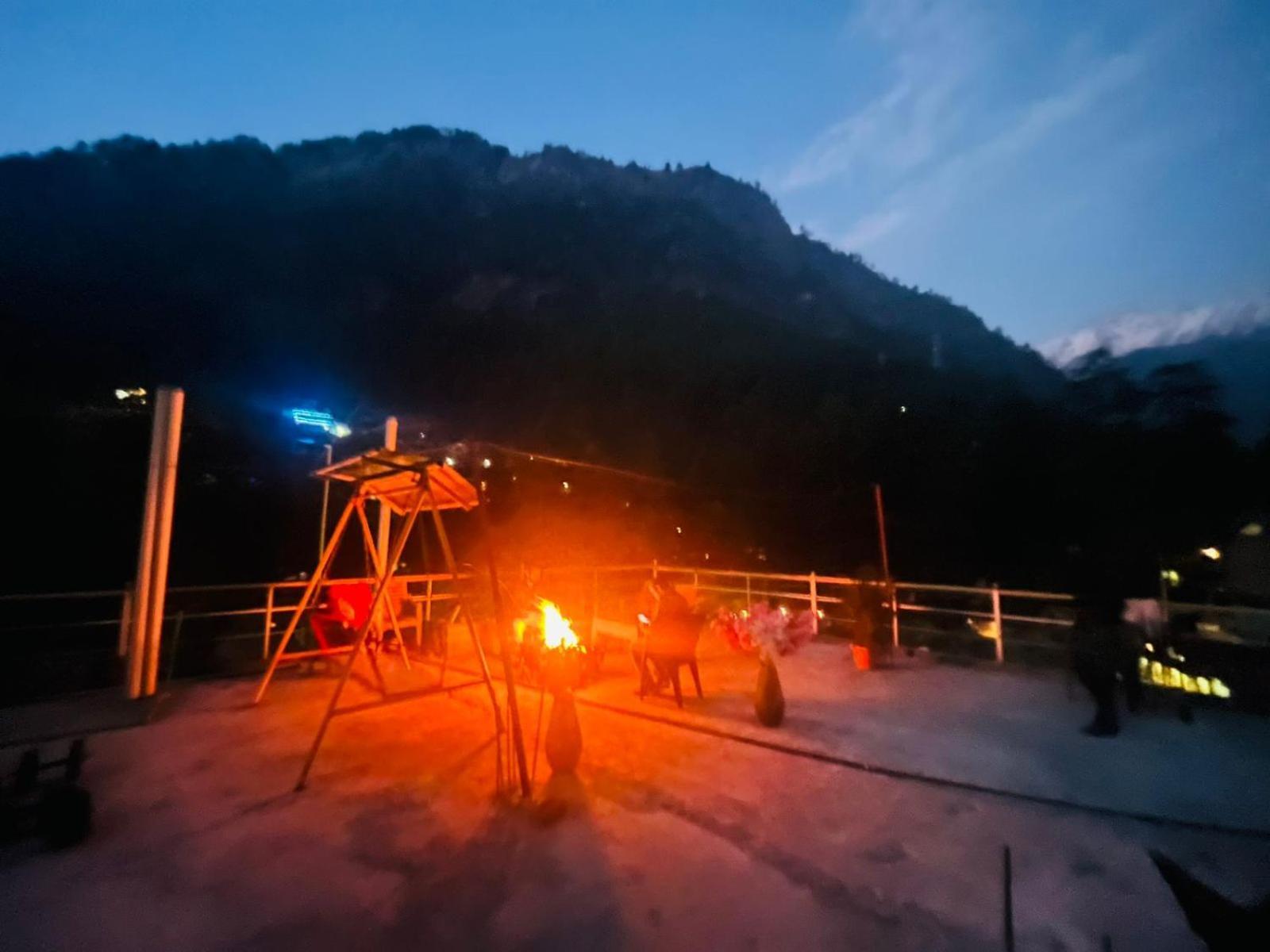 Hotel Dream Valley Kasol #Near Mall Road #River View #Parking #Gaming Zone #Open Terrace #Restaurant ภายนอก รูปภาพ
