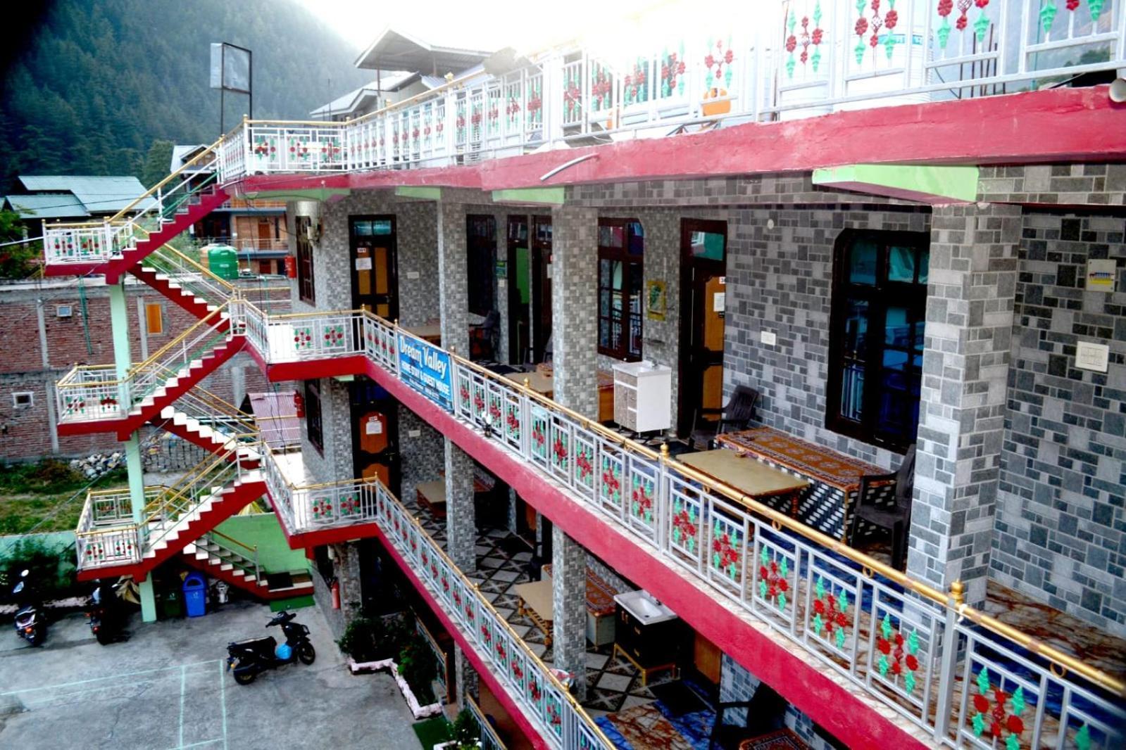Hotel Dream Valley Kasol #Near Mall Road #River View #Parking #Gaming Zone #Open Terrace #Restaurant ภายนอก รูปภาพ